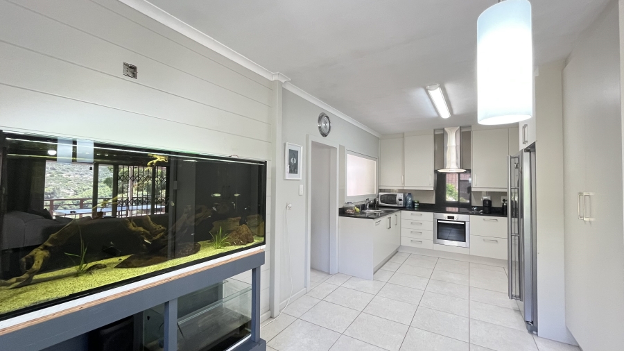 3 Bedroom Property for Sale in Glencairn Western Cape